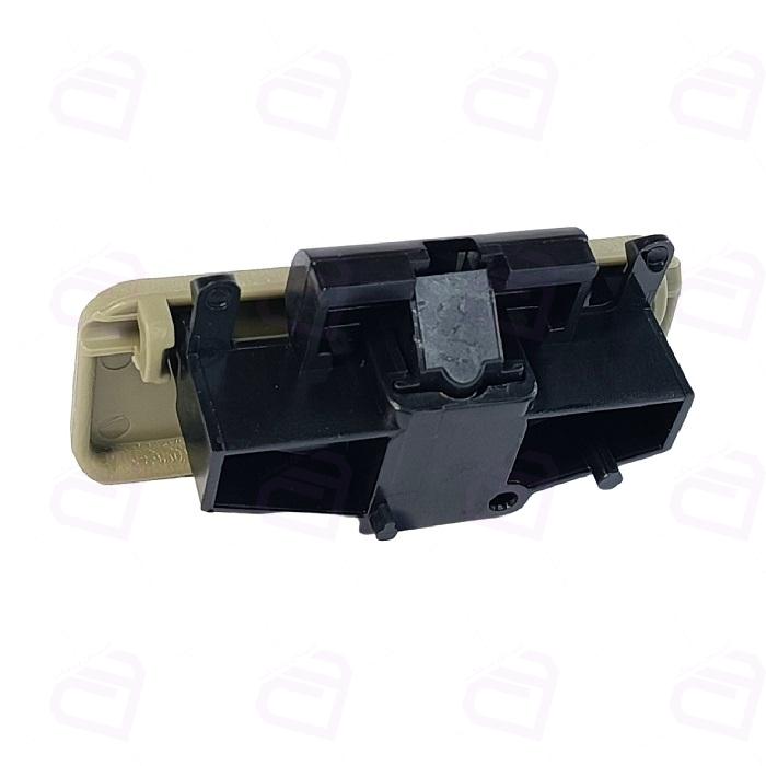 دستگیره درب جعبه داشبورد لیفان 620 وارداتی B5303117
