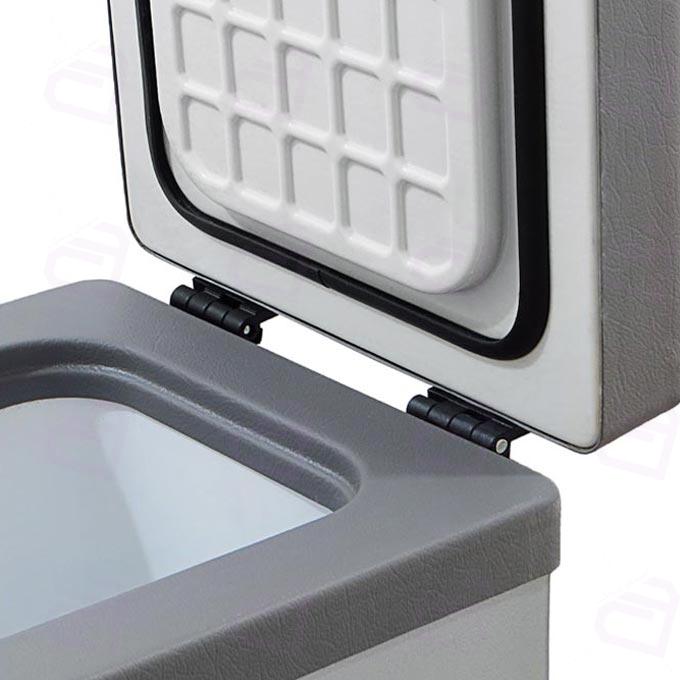 یخچال خودرو 28 لیتری نینکاسی کد 3046